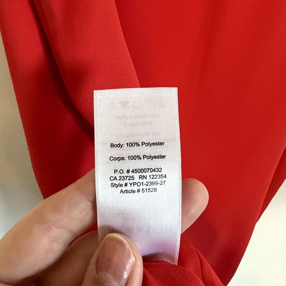 Aritzia Babaton V-Neck Tank Top Blouse Basic - Picture 7 of 7